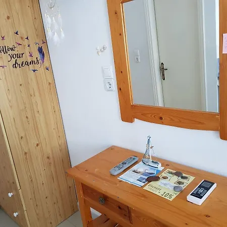 Mmstudios Perissa (Santorini)